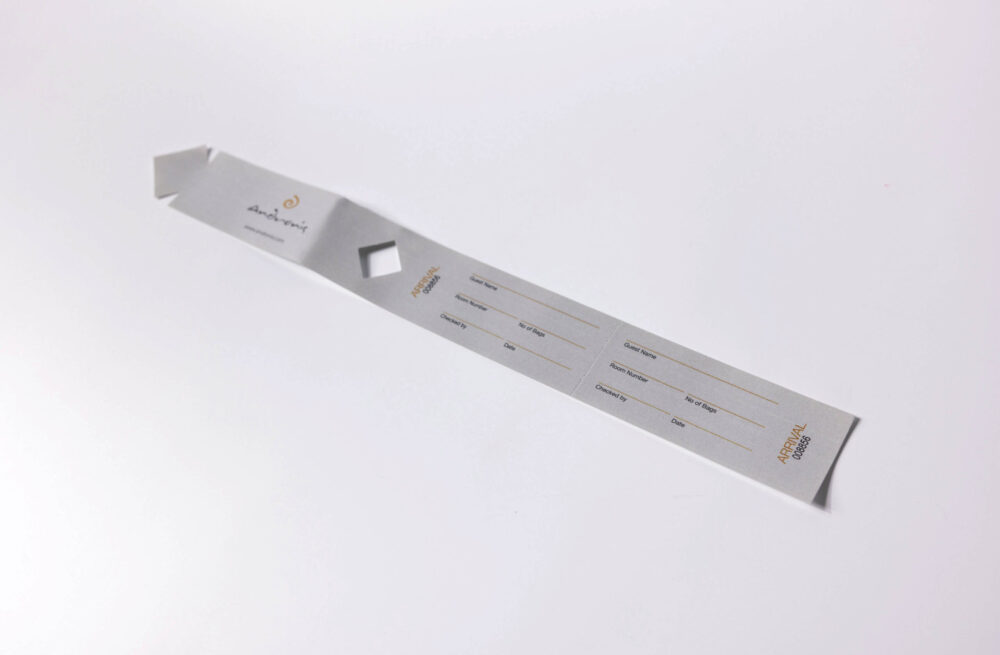 luggage tag paper