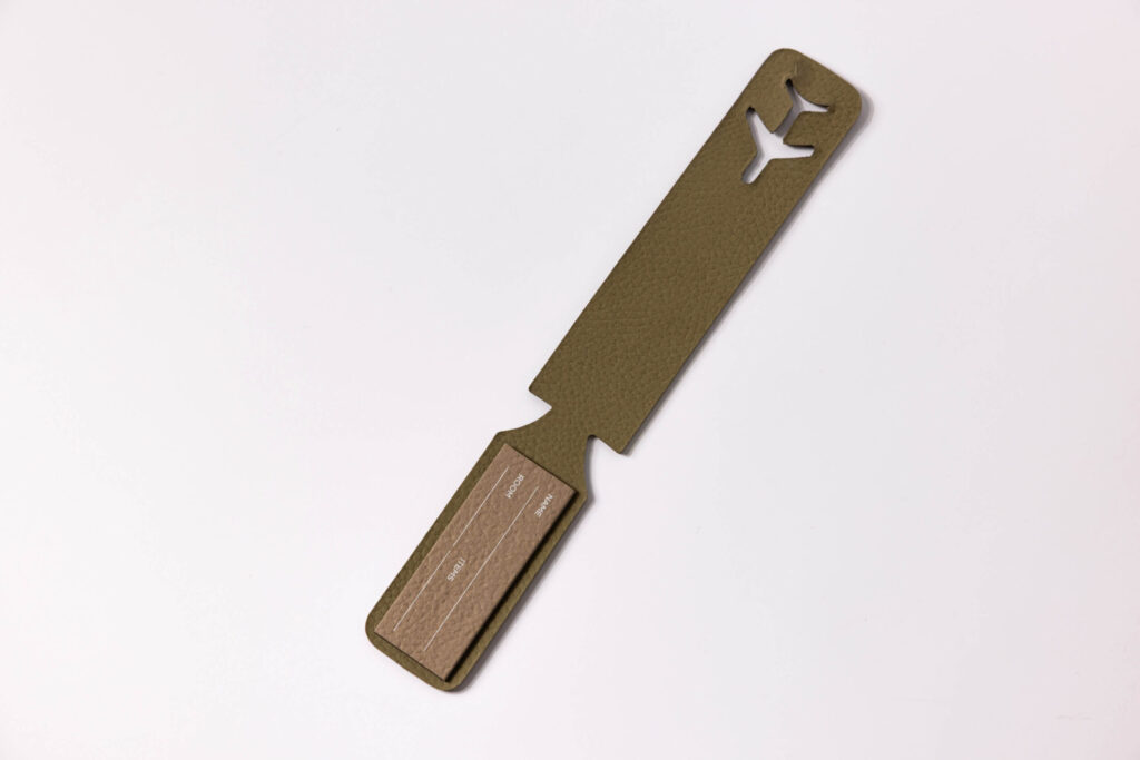 luggage tag premium