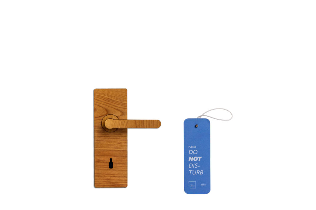 door hanger h kosea boutique